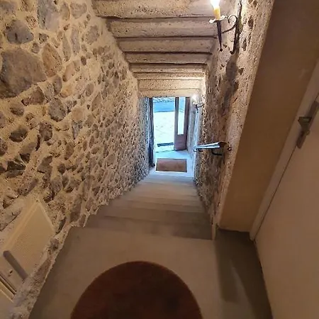 Le Petit Cocon * Lezignan-la-Cebe